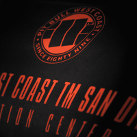 RASHGUARD ORANGE DOG - kup z Pit Bull West Coast Oficjalny Sklep
