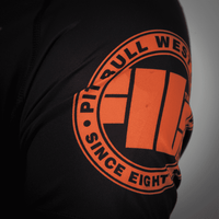 RASHGUARD ORANGE DOG - kup z Pit Bull West Coast Oficjalny Sklep